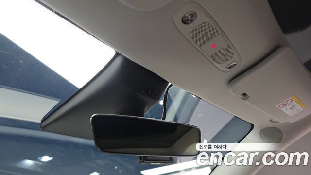 Tesla Model Y 2024 — photo 28