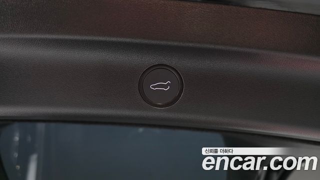 Tesla Model Y 2024 — photo 31