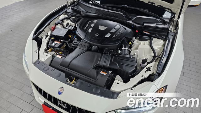 Maserati Ghibli 2020 — photo 6