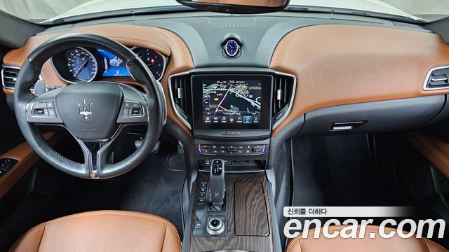 Maserati Ghibli 2020 — photo 10