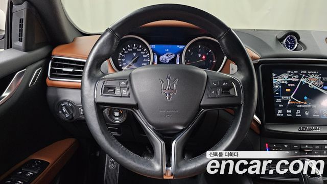 Maserati Ghibli 2020 — photo 19
