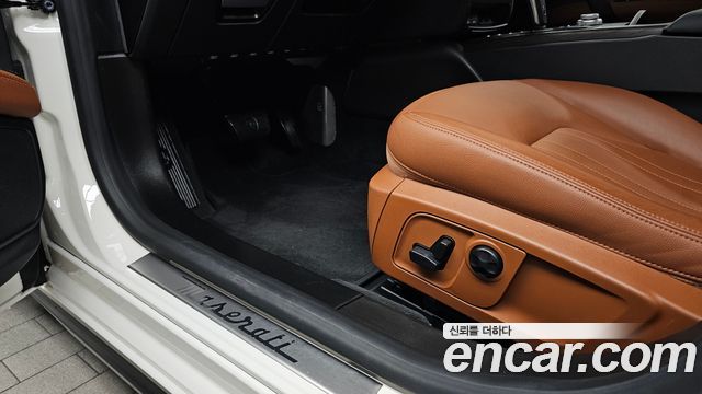 Maserati Ghibli 2020 — photo 30