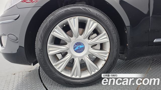 Hyundai Genesis 2011 — photo 5