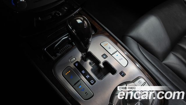 Hyundai Genesis 2011 — photo 9