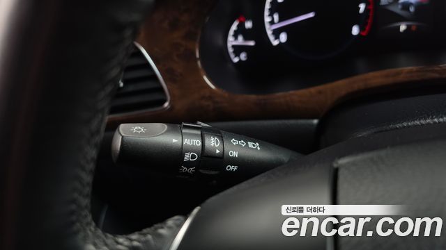 Hyundai Genesis 2011 — photo 19