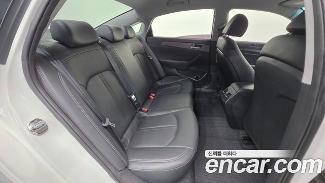 Hyundai Sonata 2018 — photo 20