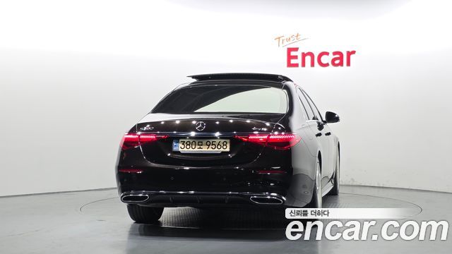 Mercedes-Benz S-Class 2022 — photo 4