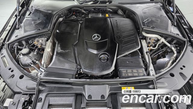 Mercedes-Benz S-Class 2022 — photo 6