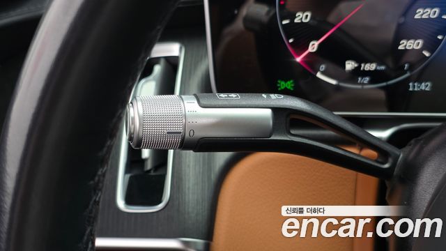 Mercedes-Benz S-Class 2022 — photo 16