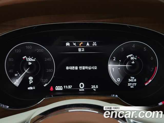 Bentley Bentayga 2023 — photo 5