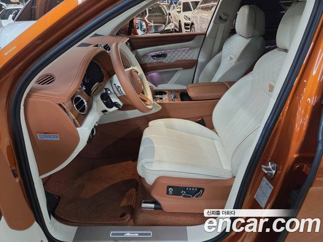 Bentley Bentayga 2023 — photo 8