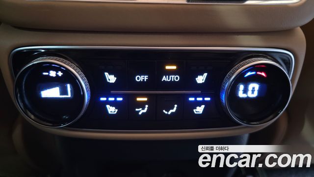 Genesis GV80 2020 — photo 30