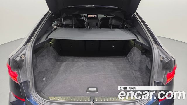 BMW Gran Turismo 2021 — photo 32
