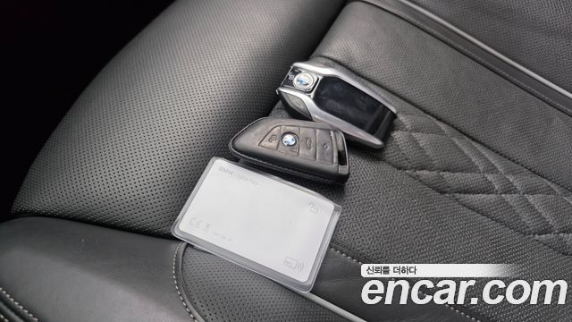 BMW Gran Turismo 2021 — photo 34