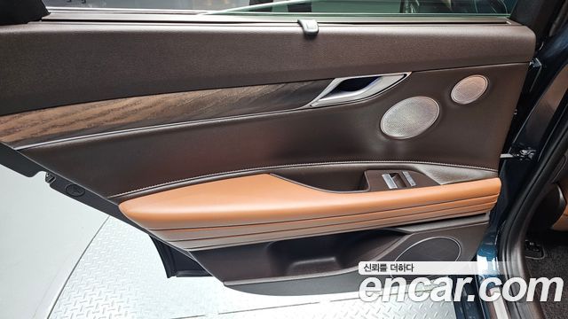 Genesis G80 2022 — photo 15