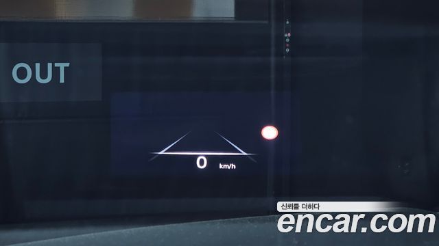 Genesis G80 2022 — photo 28