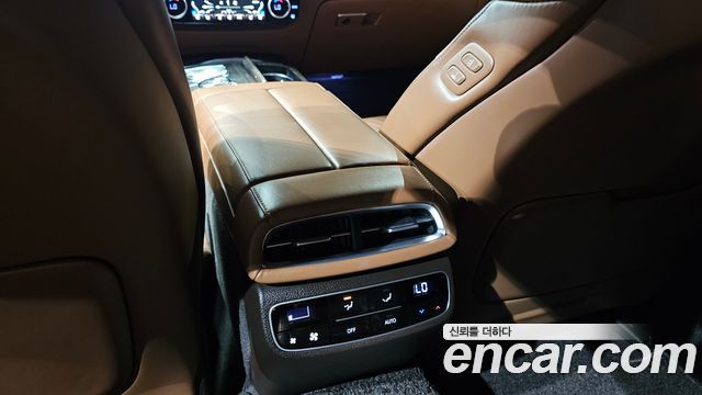 Genesis G80 2022 — photo 35