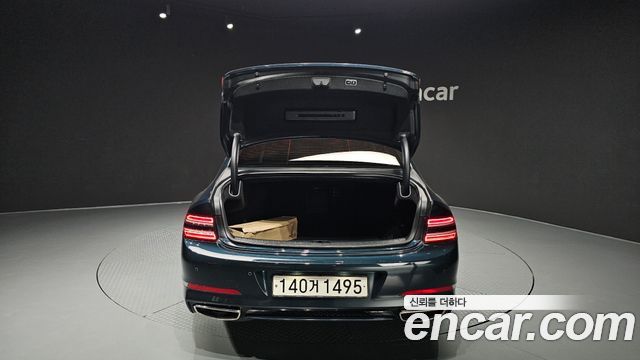Genesis G80 2022 — photo 36