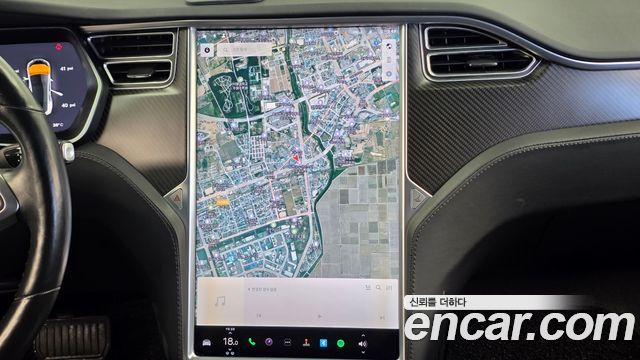 Tesla Model S 2017 — photo 14