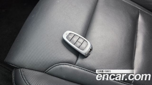 Hyundai Grandeur 2023 — photo 18