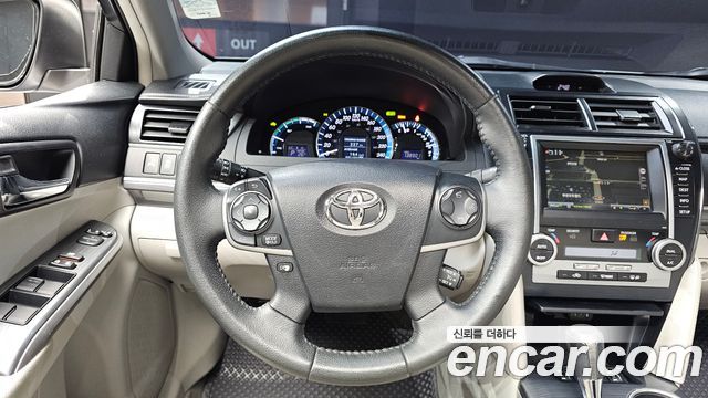 Toyota Camry 2013 — photo 19