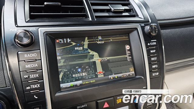Toyota Camry 2013 — photo 20