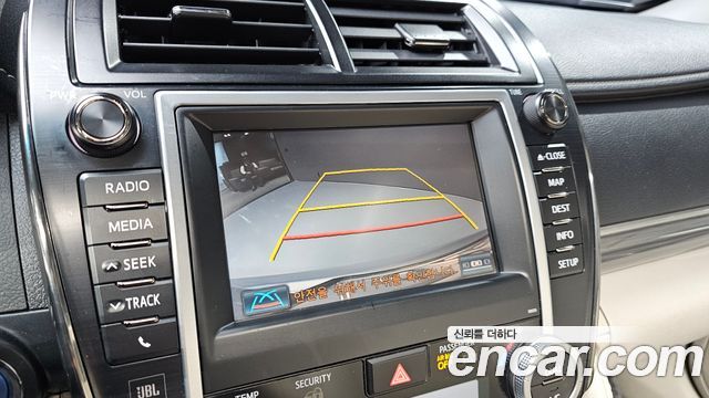 Toyota Camry 2013 — photo 21