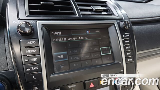Toyota Camry 2013 — photo 22