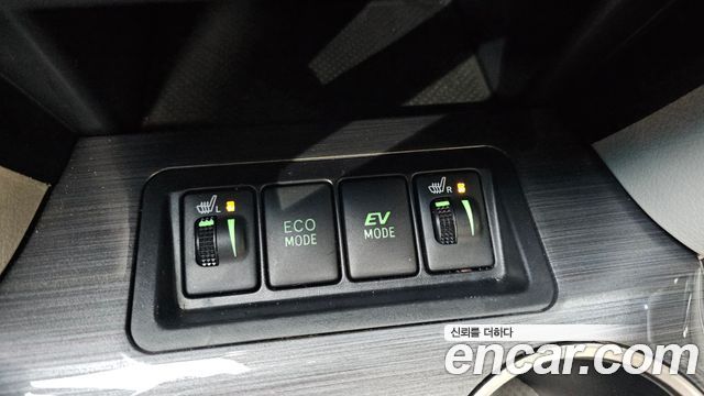 Toyota Camry 2013 — photo 26