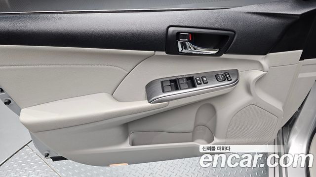 Toyota Camry 2013 — photo 14