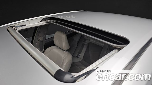 Toyota Camry 2013 — photo 31