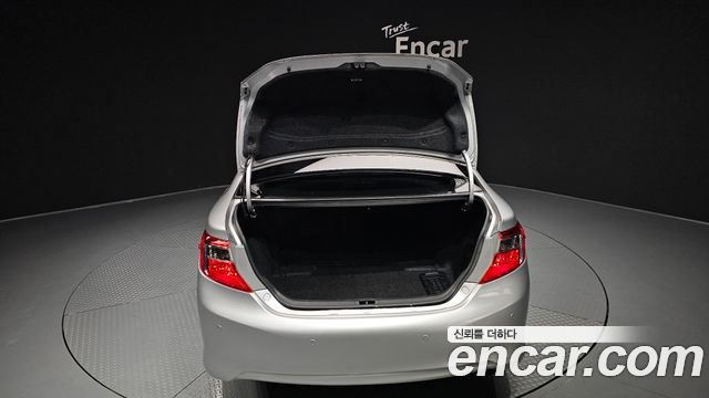 Toyota Camry 2013 — photo 34