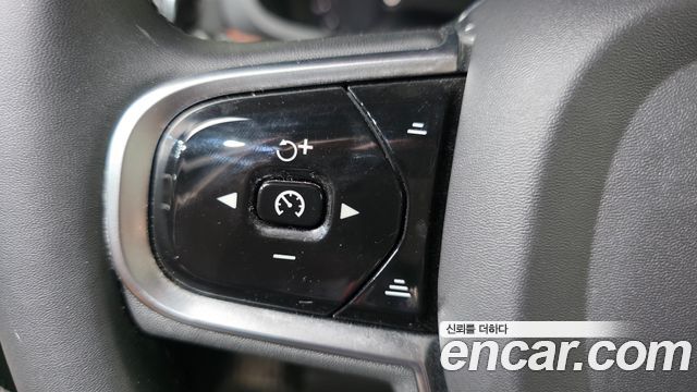 Volvo V60 2023 — photo 26
