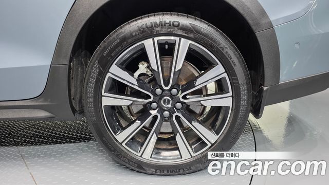 Volvo V60 2023 — photo 7