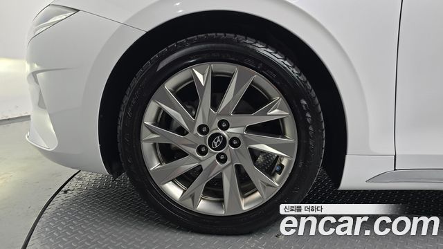 Hyundai Grandeur 2021 — photo 5
