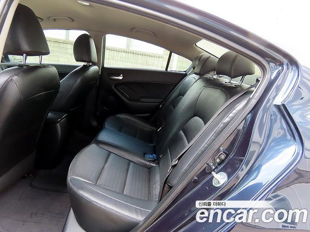 Kia K3 2016 — photo 6