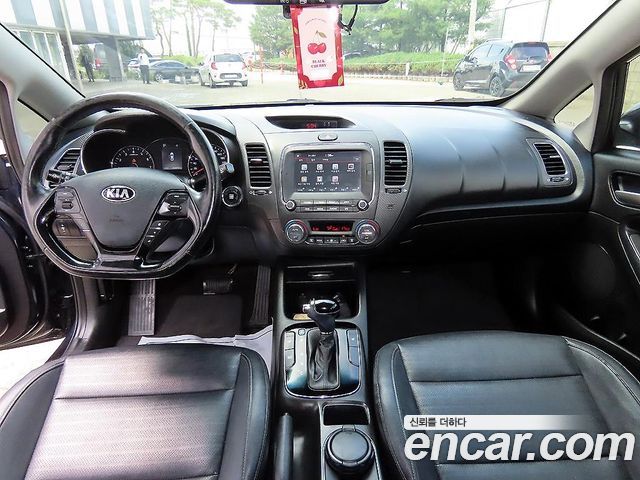 Kia K3 2016 — photo 7