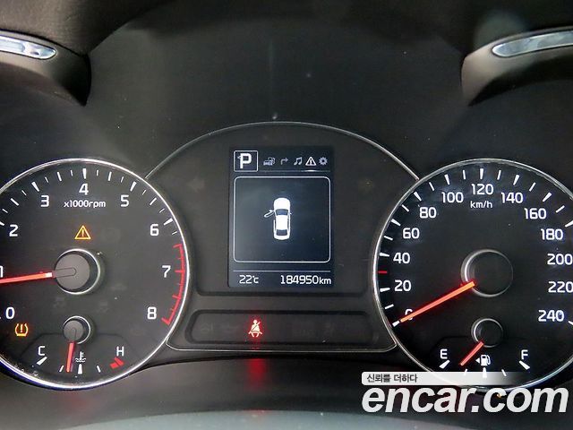 Kia K3 2016 — photo 9
