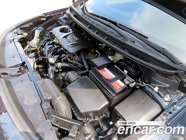 Kia K3 2016 — photo 17