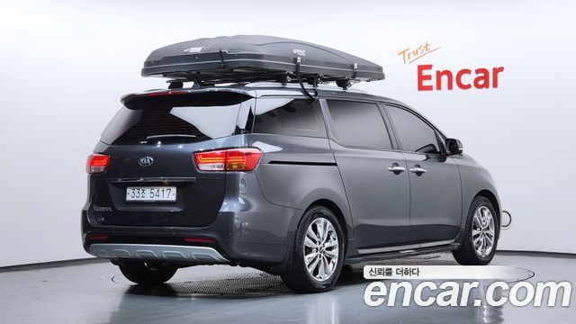 Kia Canival 2015 — photo 2