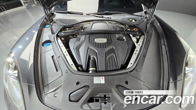Porsche Panamera 2018 — photo 6