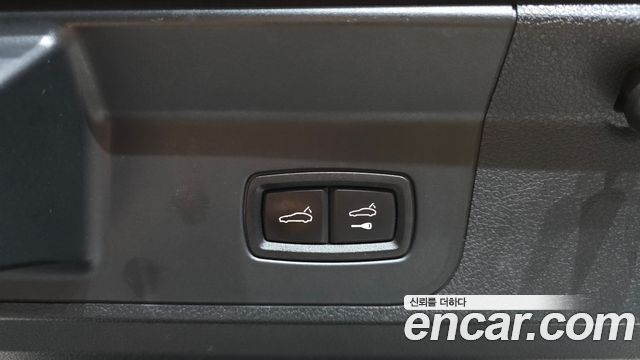 Porsche Panamera 2018 — photo 24