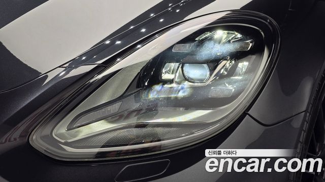 Porsche Panamera 2018 — photo 8