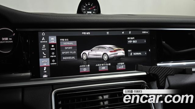 Porsche Panamera 2018 — photo 31