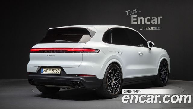 Porsche Cayenne 2024 — photo 2