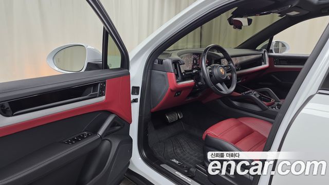 Porsche Cayenne 2024 — photo 13