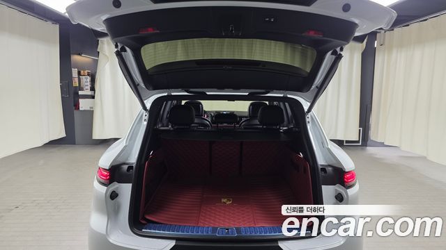 Porsche Cayenne 2024 — photo 26