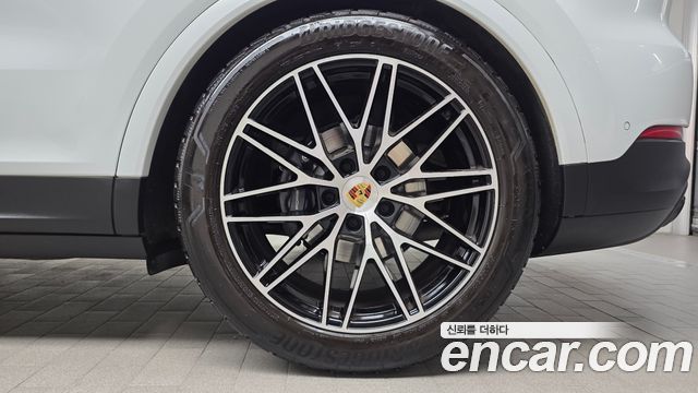 Porsche Cayenne 2024 — photo 7