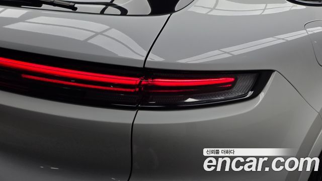 Porsche Cayenne 2024 — photo 9