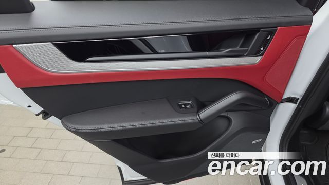 Porsche Cayenne 2024 — photo 15